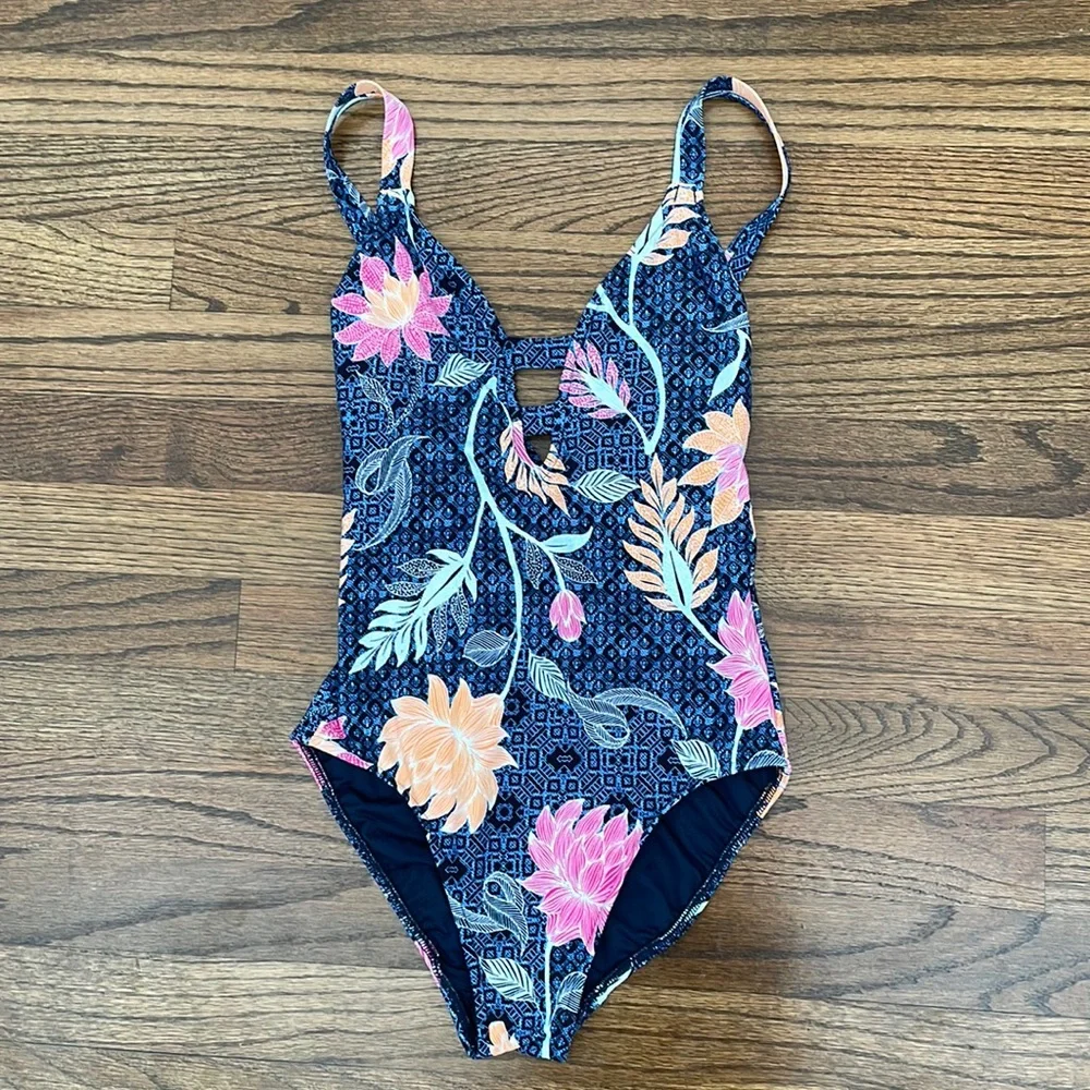 NWOT SEAFOLLY Active Blue Floral Deep V-Neck One-Piece Swimsuit